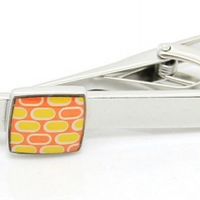 james adelin mens tie clip in a silver chrome with an orange and yellow square feature
